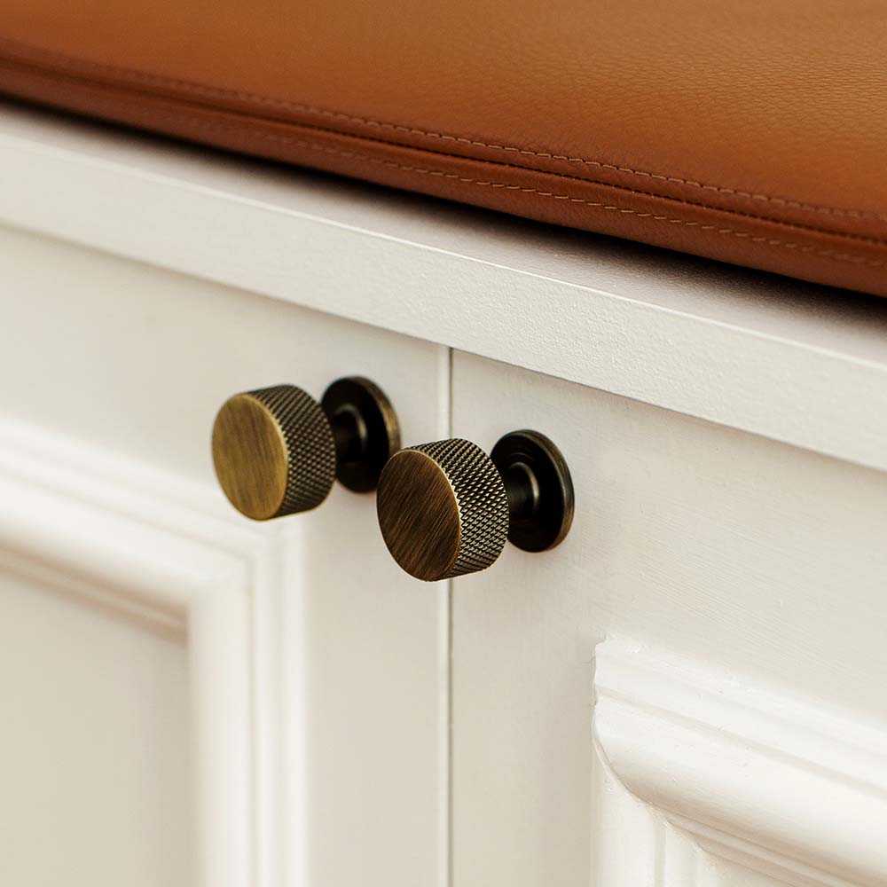 Cabinet Knob Crest - Antique Bronze